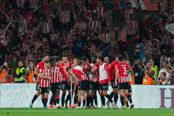 Phân tích chiến thuật Athletic Club vs Barcelona La Liga 2024/2025